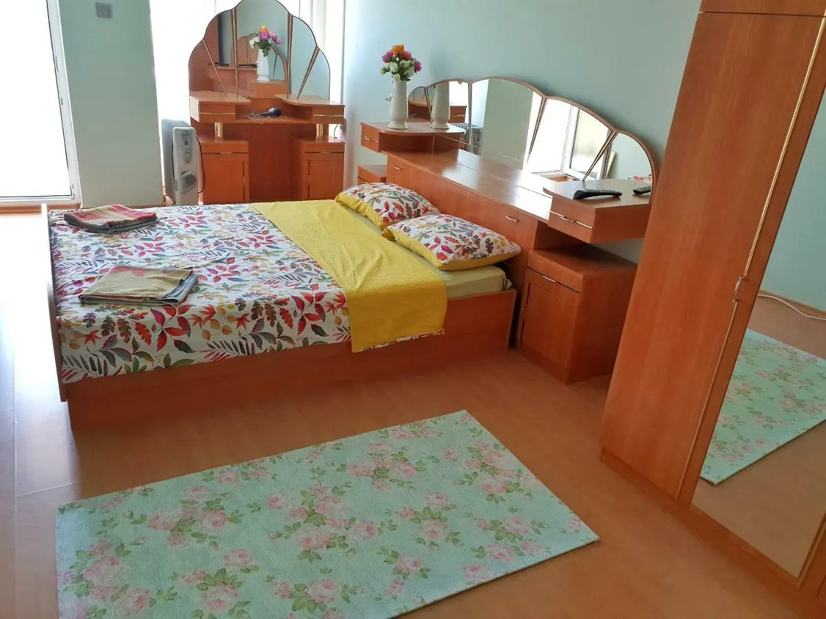 Joy App Near Sea Garden Daire Burgaz